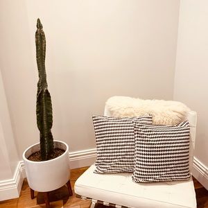 2 IKEA CUSHION COVERS - PATTERNED BROWN and WHITE - EUC DOES NOT INCLUDE CUSHION